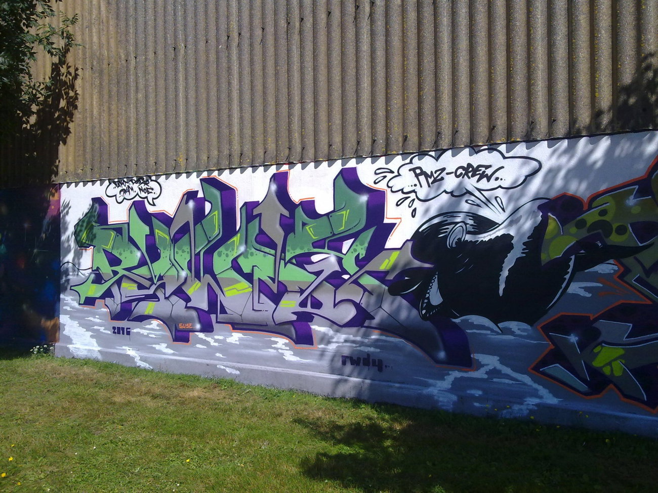 Graffiti Wall - Photo by ZUGZWANG