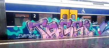 Graffiti Train - Photo by ZUGZWANG - tagsi, bremerhaven, 27 (2015)