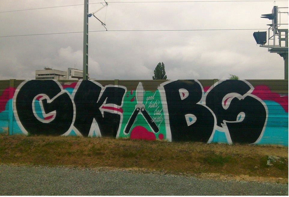 Graffiti Bombing - Photo by ZUGZWANG - gkbs