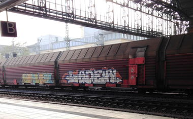 Graffiti Train - Photo by ZUGZWANG