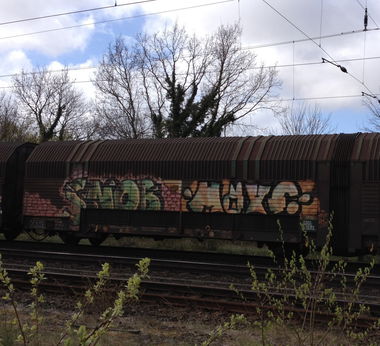 Graffiti Train - Photo by ZUGZWANG