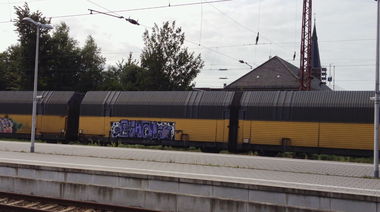Graffiti Train - Photo by ZUGZWANG