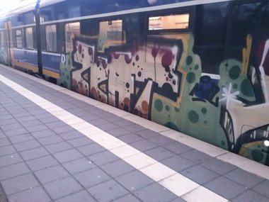 Graffiti Train - Photo by ZUGZWANG - zent, bremerhaven, 27 (2014)