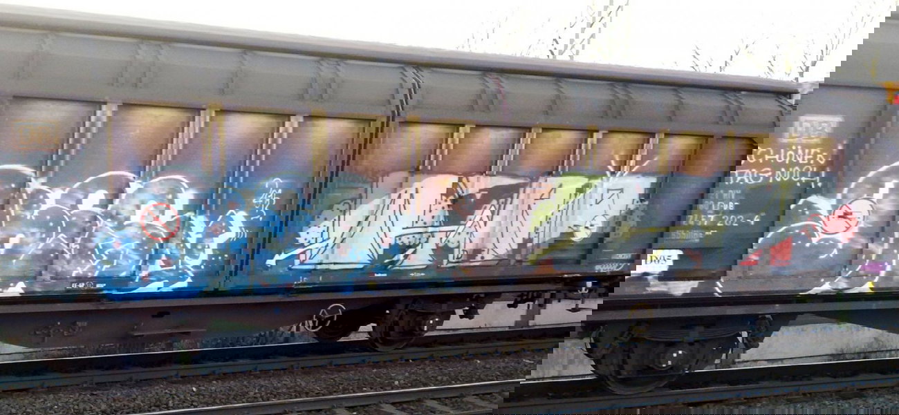 Graffiti Train - Photo by ZUGZWANG - bremerhaven