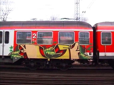 Graffiti Train - Photo by ZUGZWANG - dsf, hamburg