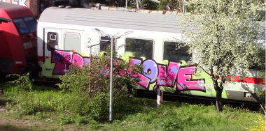 Graffiti Train - Photo by ZUGZWANG
