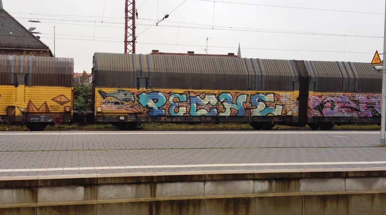 Graffiti Train - Photo by ZUGZWANG