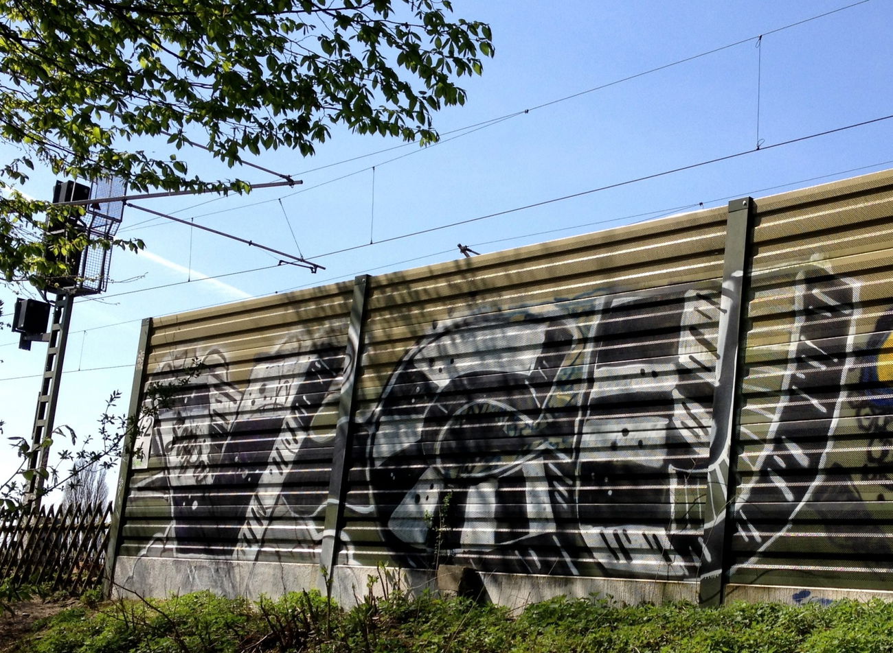 Graffiti Bombing - Photo by ZUGZWANG - vcu