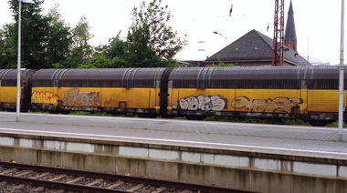 Graffiti Train - Photo by ZUGZWANG