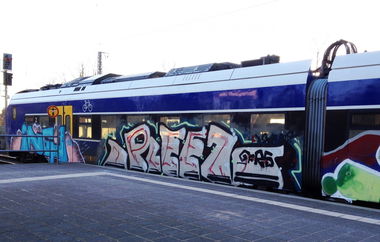 Graffiti Wall - Photo by ZUGZWANG - pleez (2018)