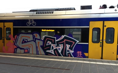 Graffiti Train - Photo by ZUGZWANG - siet (2017)
