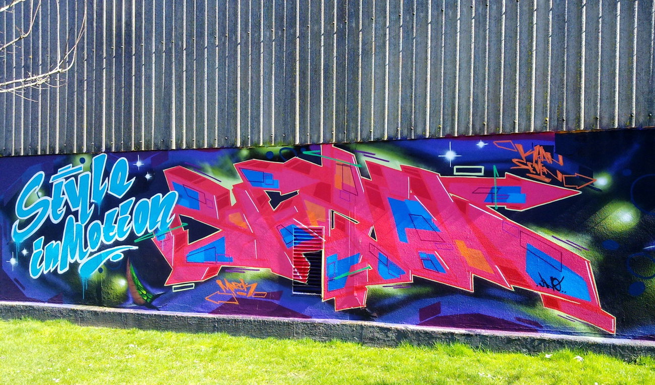Graffiti Wall - Photo by ZUGZWANG - bremerhaven