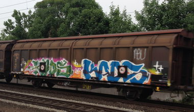 Graffiti Train - Photo by ZUGZWANG