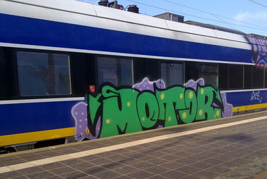 Graffiti Train - Photo by ZUGZWANG - motor (2017)