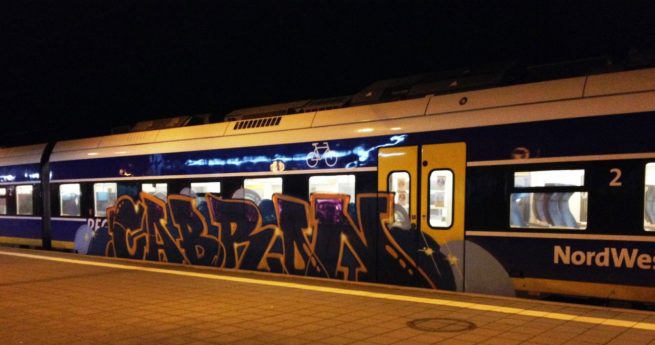 Graffiti Train - Photo by ZUGZWANG - cabron (2017)