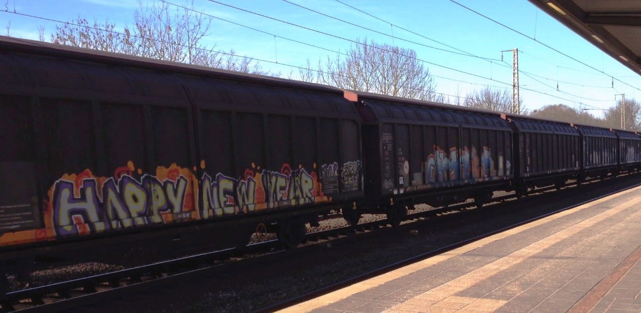 Graffiti Train - Photo by ZUGZWANG