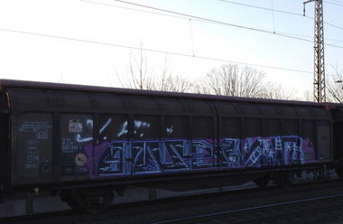 Graffiti Train - Photo by ZUGZWANG