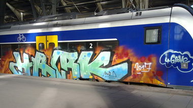 Graffiti Train - Photo by ZUGZWANG - hark (2017)