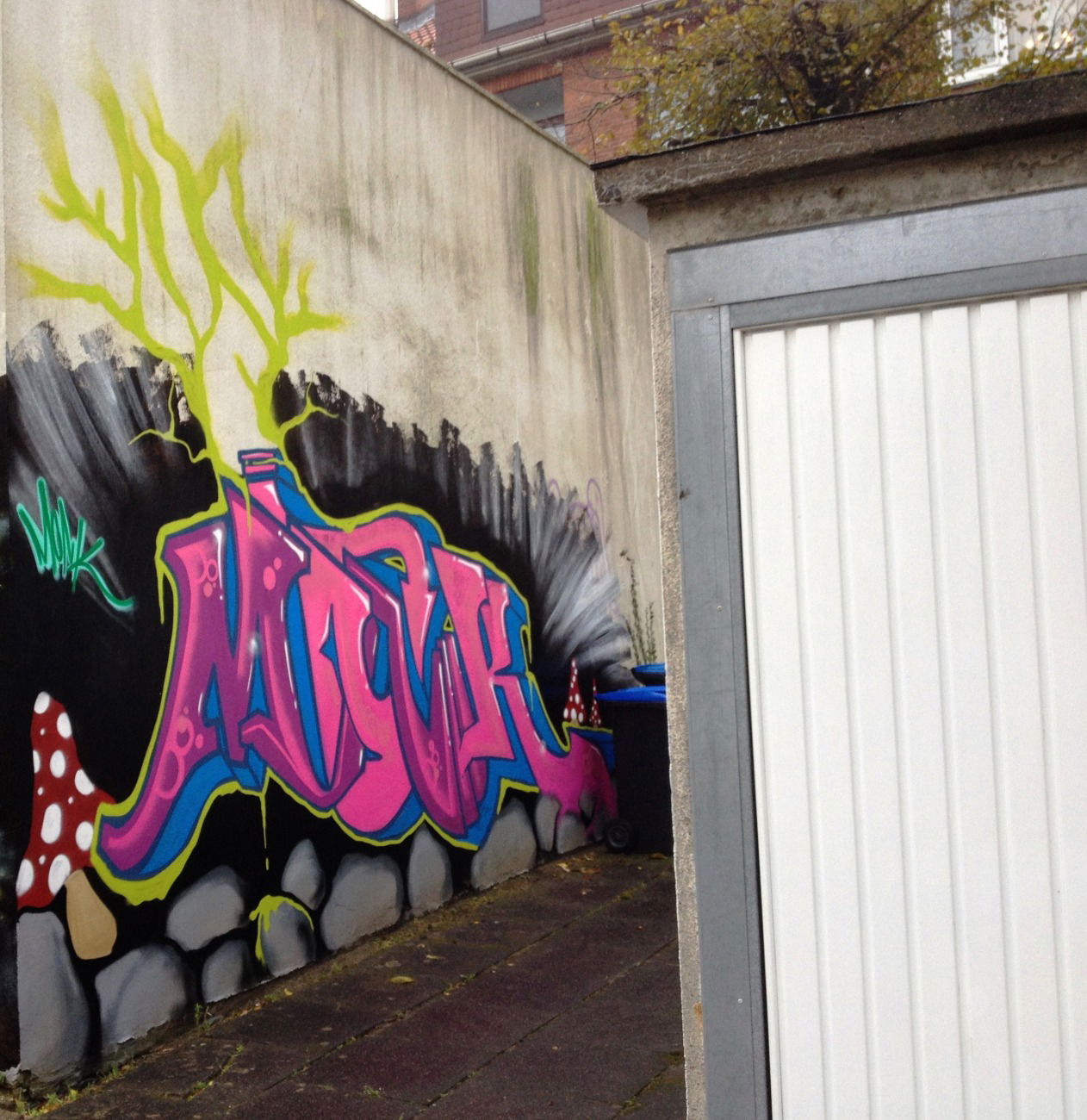 Graffiti Wall - Photo by ZUGZWANG