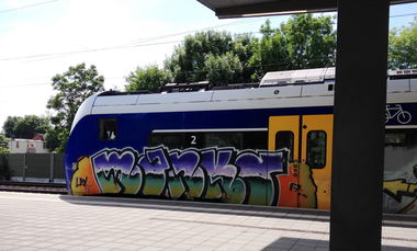 Graffiti Train - Photo by ZUGZWANG (2017)
