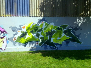 Graffiti Wall - Photo by ZUGZWANG - kine