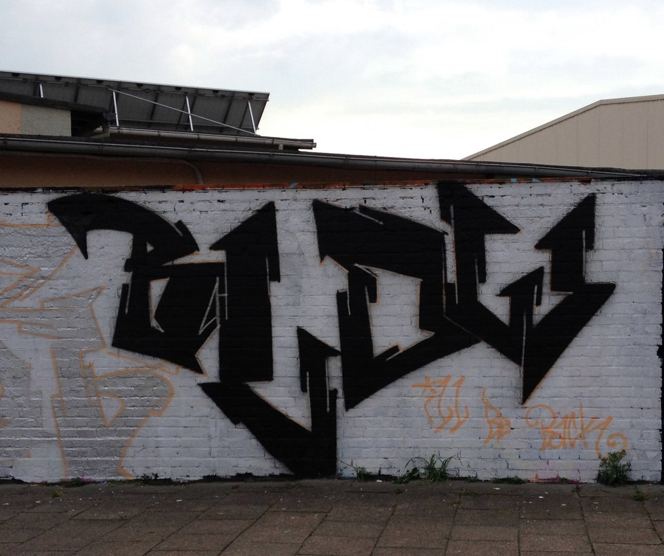 Graffiti Wall - Photo by ZUGZWANG (2017)