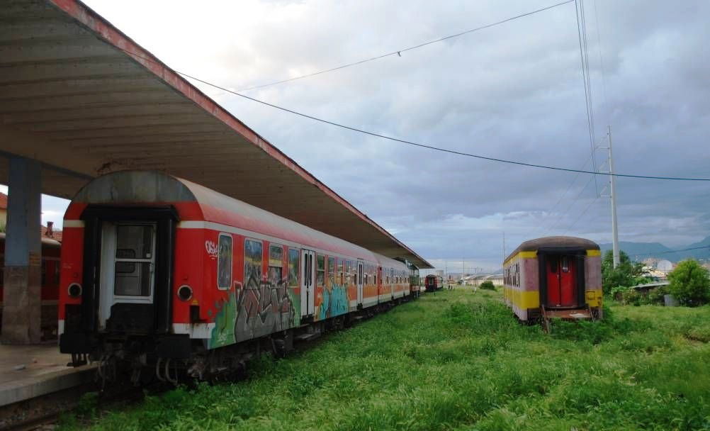 Graffiti Train - Photo by ZUGZWANG