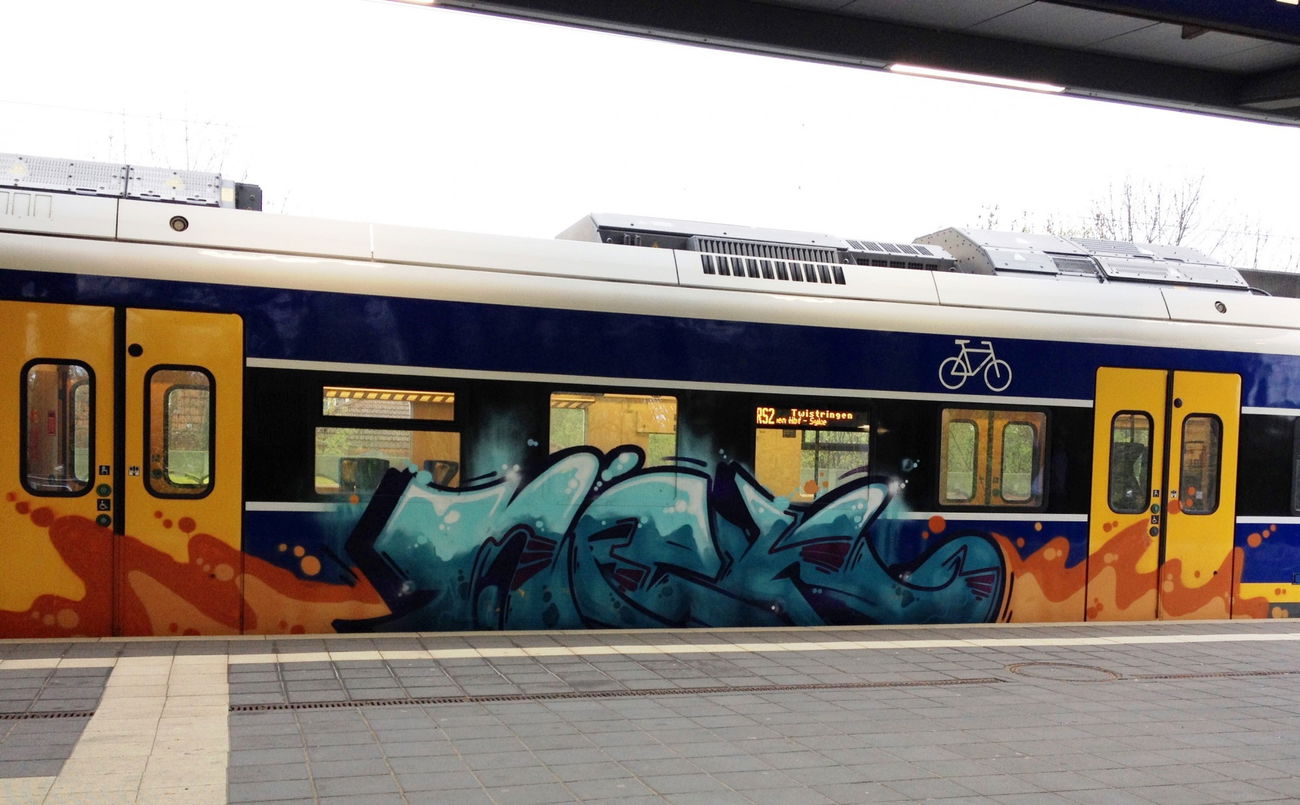 Graffiti Train - Photo by ZUGZWANG - niek (2017)