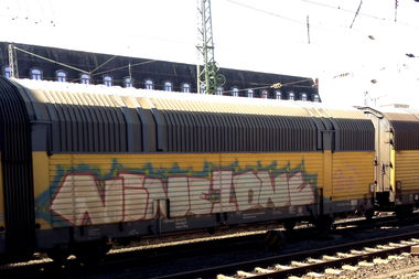 Graffiti Train - Photo by ZUGZWANG