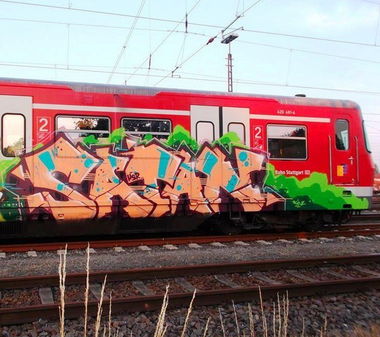 Graffiti Train - Photo by ZUGZWANG - satan, bremen (2015)