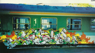 Graffiti Train - Photo by ZUGZWANG - jepsy, trd