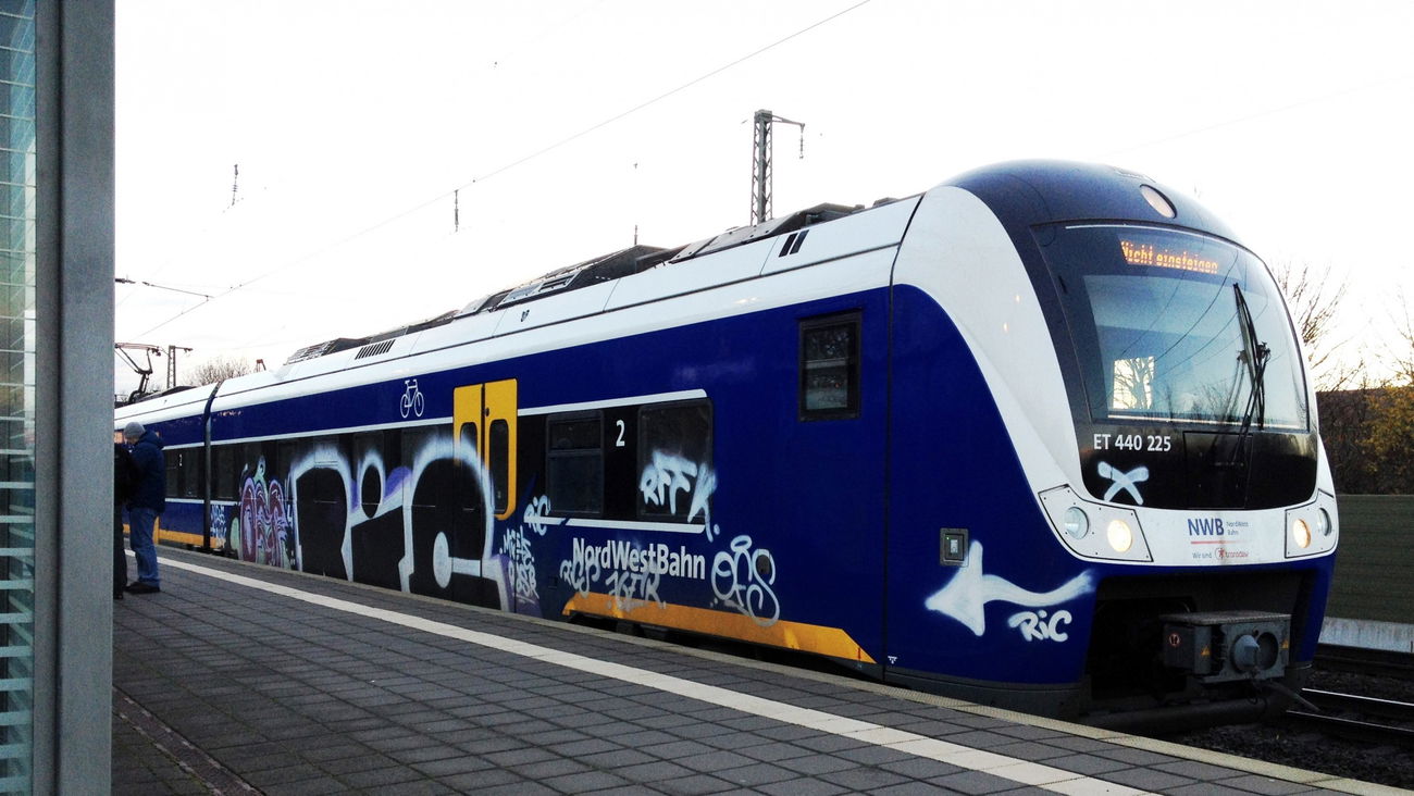 Graffiti Train - Photo by ZUGZWANG - ric (2017)