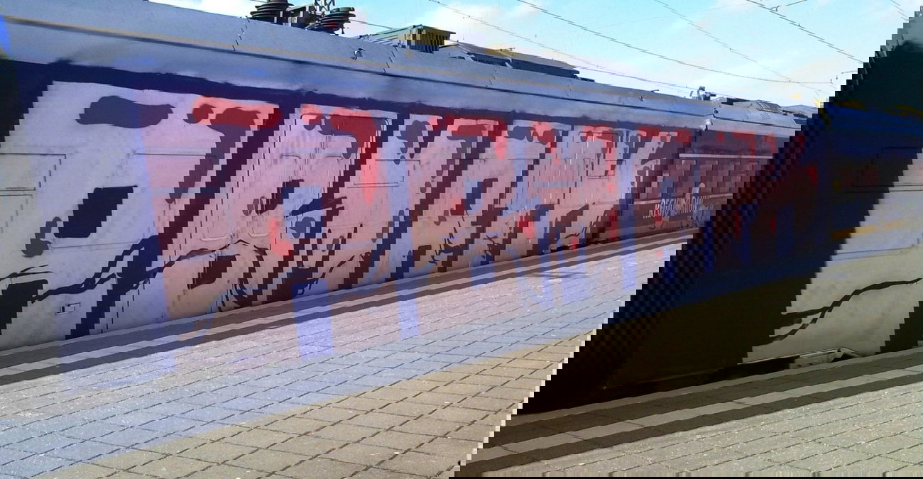 Graffiti Train - Photo by ZUGZWANG - abm, atk, bremerhaven (2015)