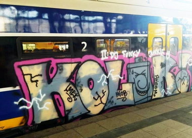 Graffiti Train - Photo by ZUGZWANG - kolor
