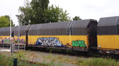 Graffiti Train - Photo by ZUGZWANG