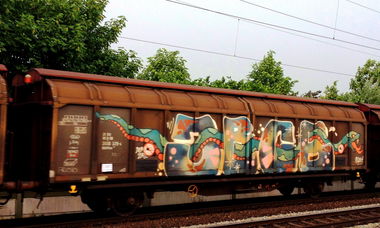 Graffiti Train - Photo by ZUGZWANG - jbcb