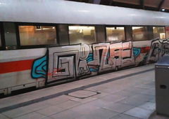 Graffiti Train - Photo by ZUGZWANG