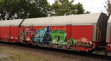 Graffiti Train - Photo by ZUGZWANG