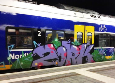 Graffiti Train - Photo by ZUGZWANG - zork (2017)