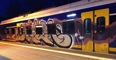Graffiti Train - Photo by ZUGZWANG (2016)
