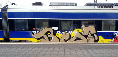 Graffiti Train - Photo by ZUGZWANG - brot, bremerhaven, 27 (2015)
