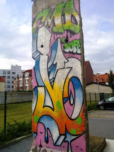 Graffiti Wall - Photo by ZUGZWANG - jope, cmd