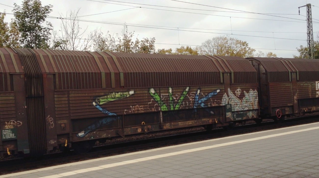 Graffiti Wall - Photo by ZUGZWANG - swk