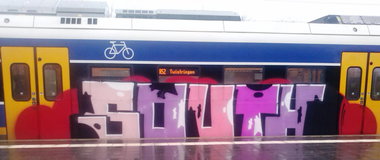 Graffiti Train - Photo by ZUGZWANG - south, bremerhaven, 27 (2015)