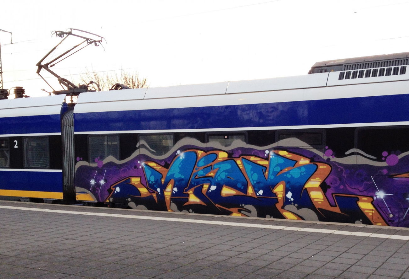 Graffiti Train - Photo by ZUGZWANG - niek (2017)