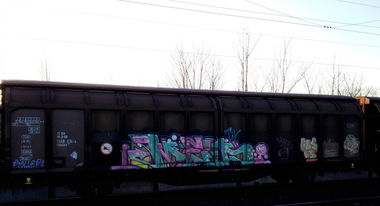Graffiti Train - Photo by ZUGZWANG