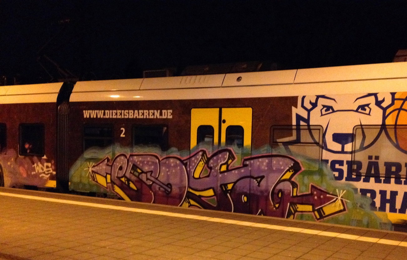 Graffiti Photo by ZUGZWANG - soya (2017)