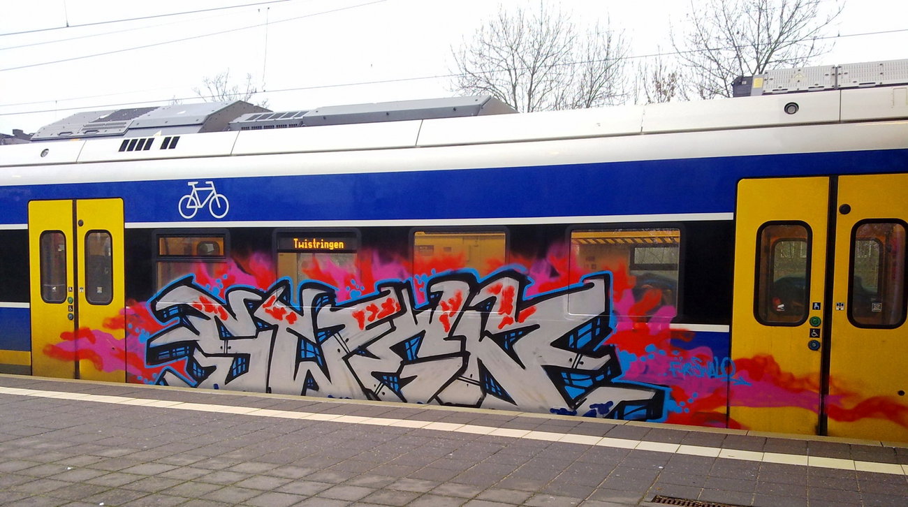 Graffiti Photo by ZUGZWANG - news, bremerhaven, bremen (2016)