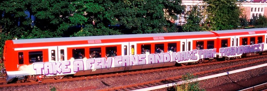 Graffiti Train - Photo by ZUGZWANG - hamburg