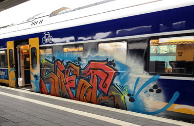 Graffiti Train - Photo by ZUGZWANG - siet (2017)